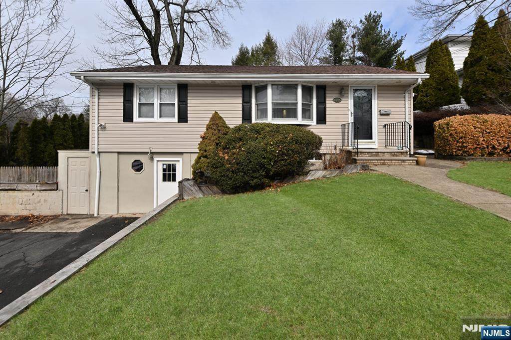 888 Edison Street - Photo 1