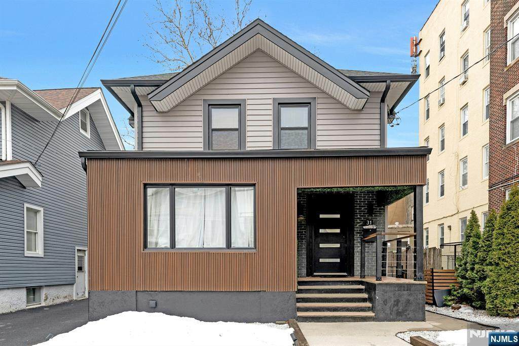 31 72nd Street - Photo 1