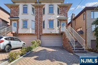 61 Columbia Avenue - Photo 1