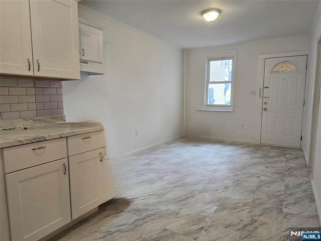 232 Stuyvesant - Photo 1