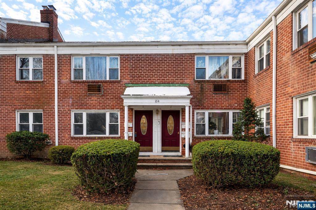 184 Hillside - Photo 1