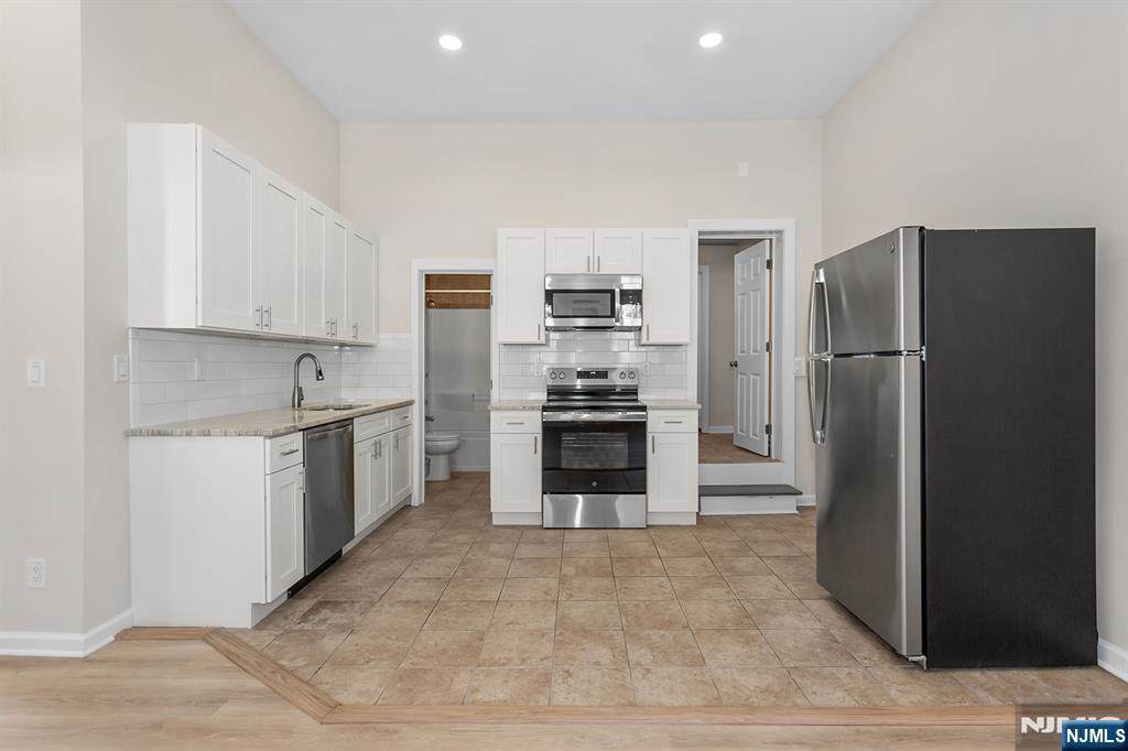 129 Main - Photo 1