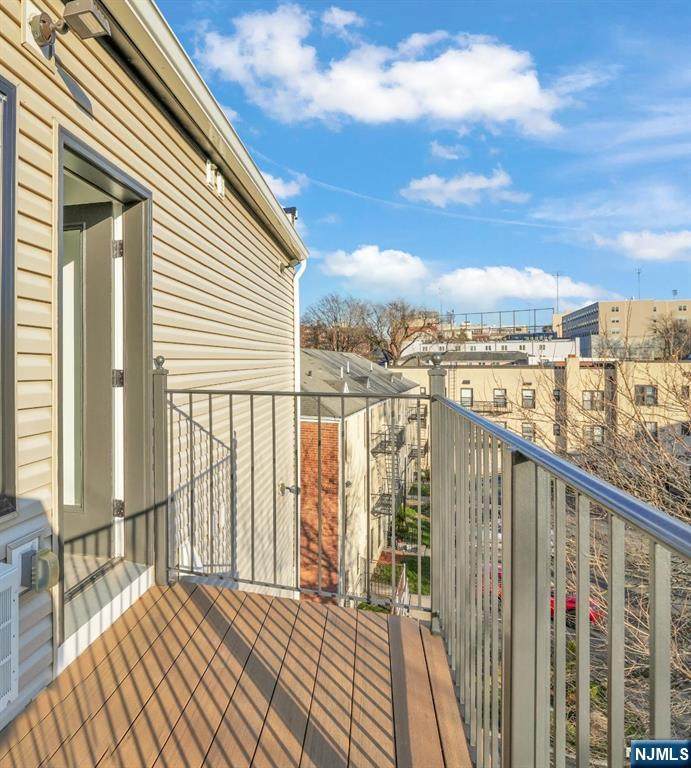 2601 Jane Street - Photo 1