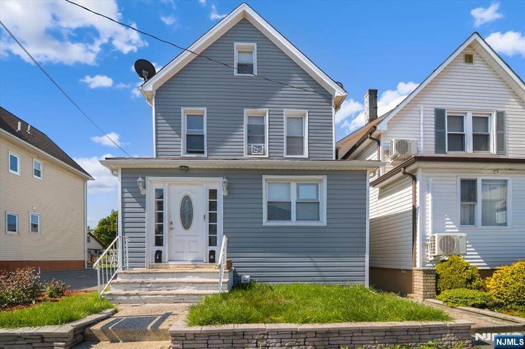 22 Tuttle Street - Photo 1