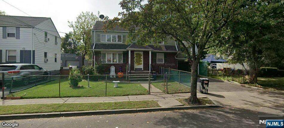 46 Macarthur Avenue - Photo 1