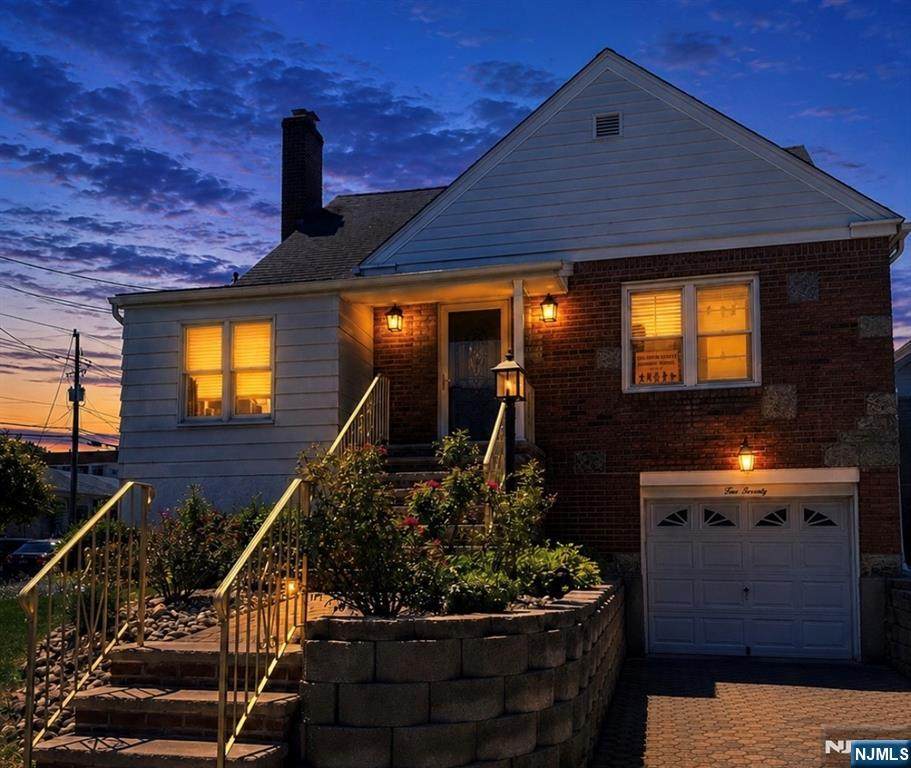 270 Bell Avenue - Photo 1
