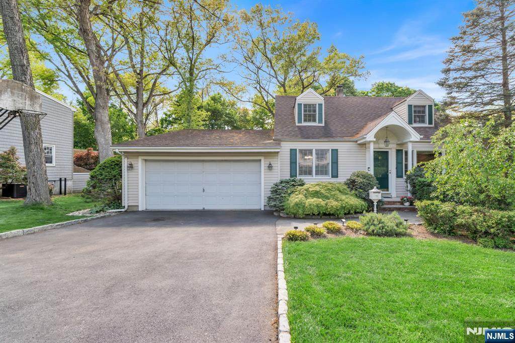 28 Wanamaker Avenue - Photo 1
