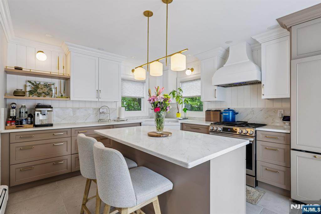 412 Fenlon Boulevard - Photo 1