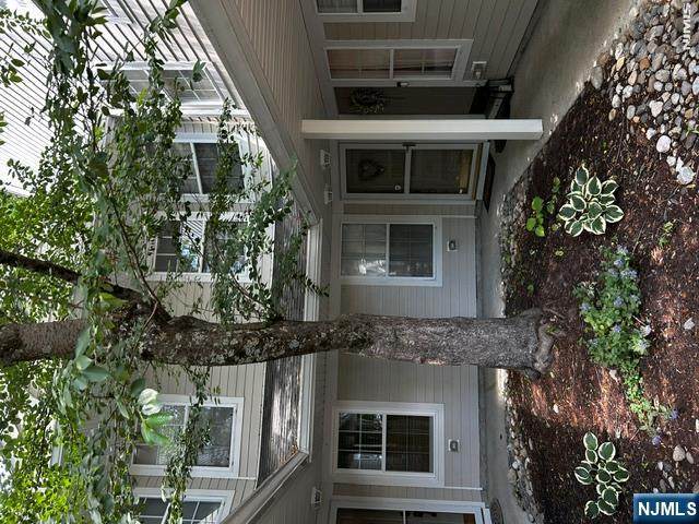 1029 Castle - Photo 1