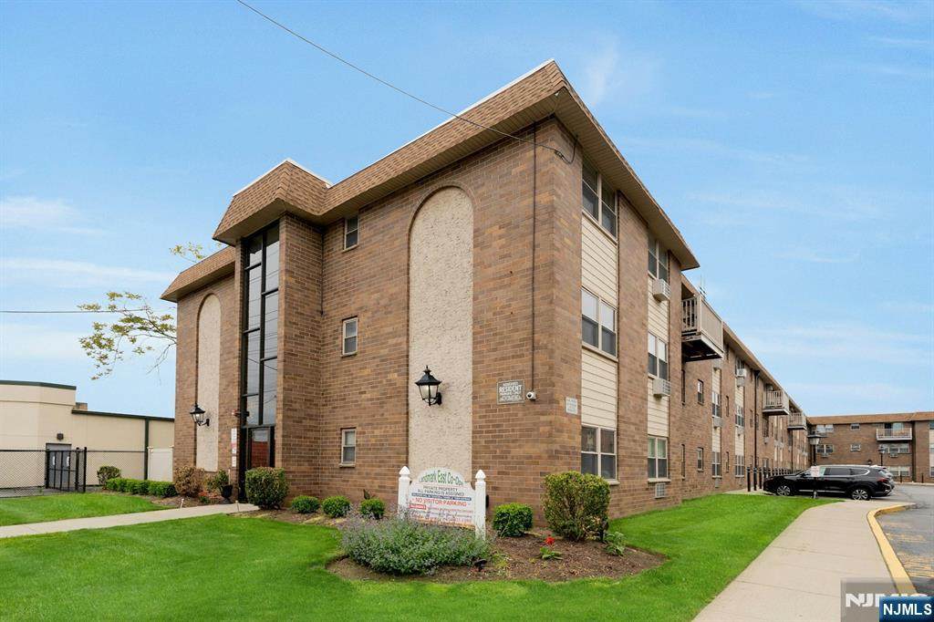 205 Bergen Turnpike - Photo 1