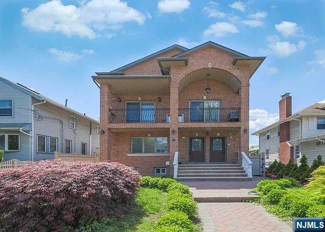 72 Brinkerhoff - Photo 1