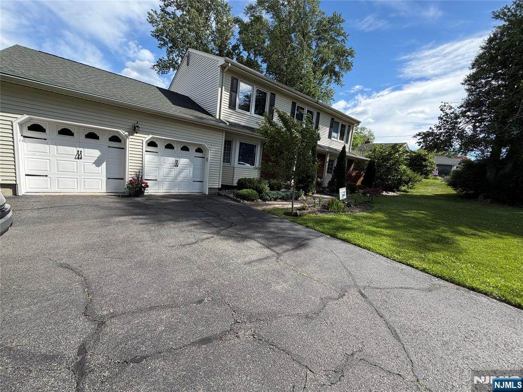 73 Hillside Avenue - Photo 1