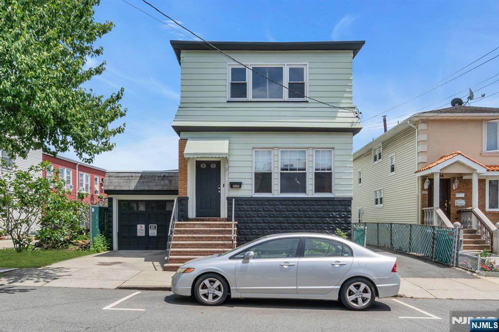 206 Highland - Photo 1