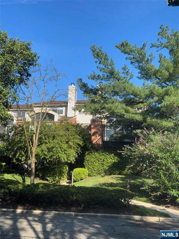 10 Wadsworth Court - Photo 1