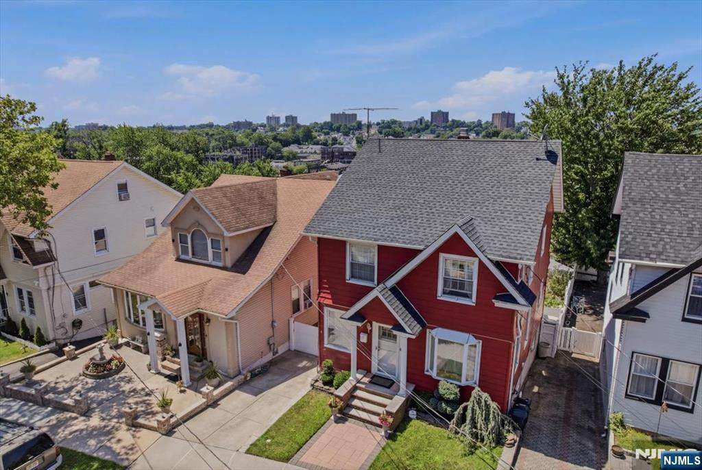https://bt-photos.global.ssl.fastly.net/njmls/orig_boomver_3_26027375-1.jpg