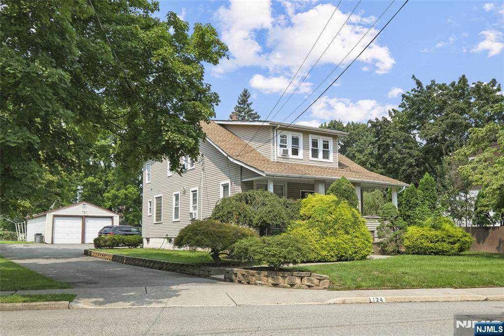 124 Weinmanns - Photo 1