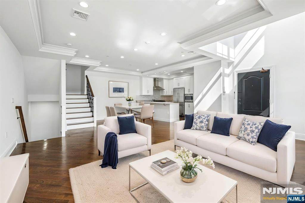 6 Marquis Court - Photo 1