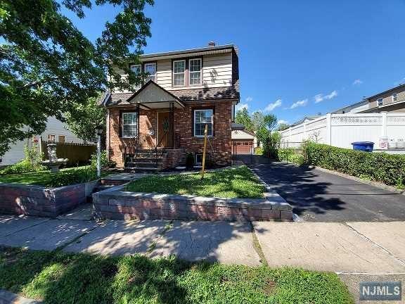 96 Hendel Avenue - Photo 1