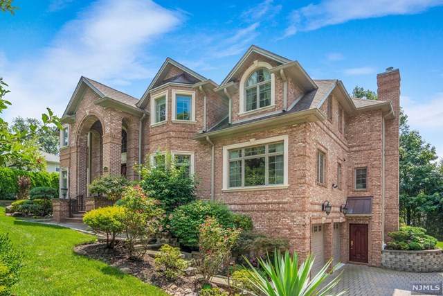 68 Holland Avenue - Photo 1