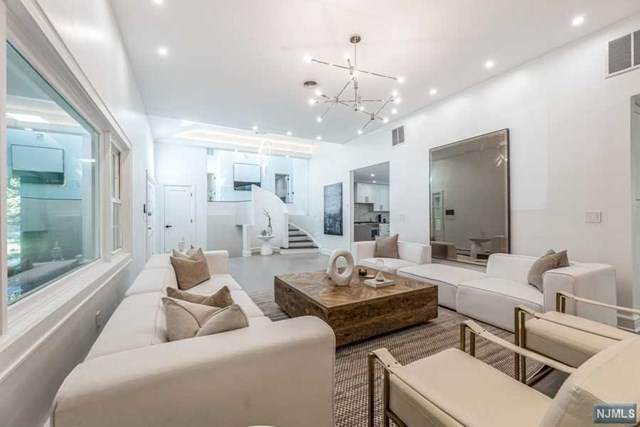 20 Stonybrook Road - Photo 1