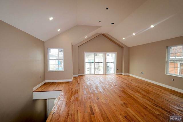 298 Ridgewood Avenue - Photo 1