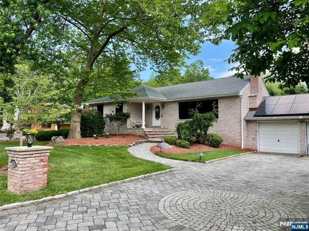 443 Lynn Street - Photo 1