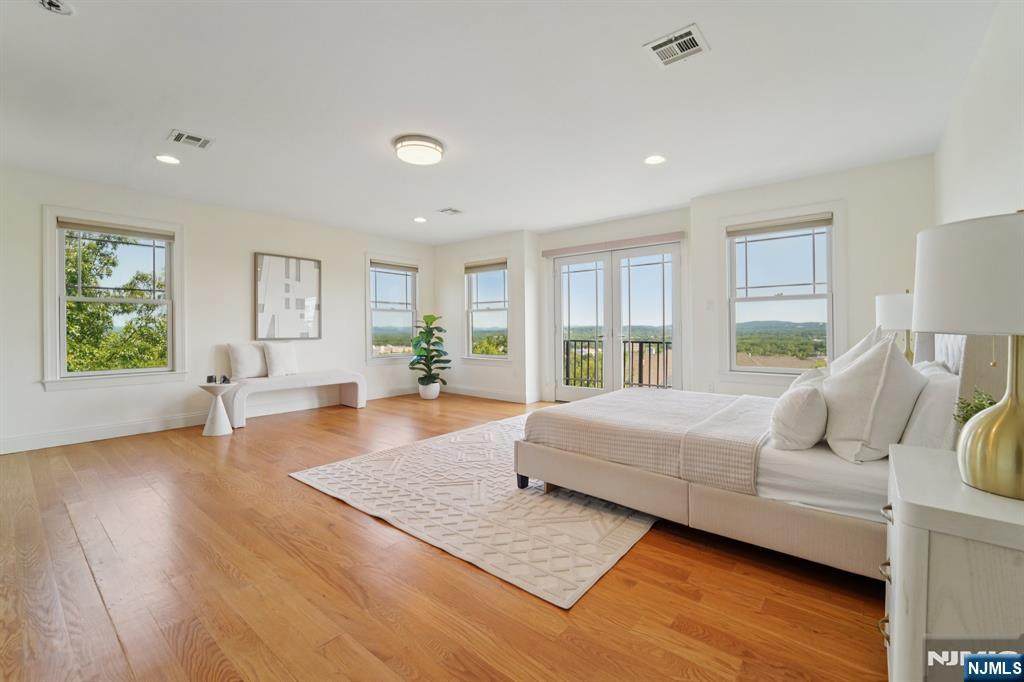 19 Summit Drive - Photo 1