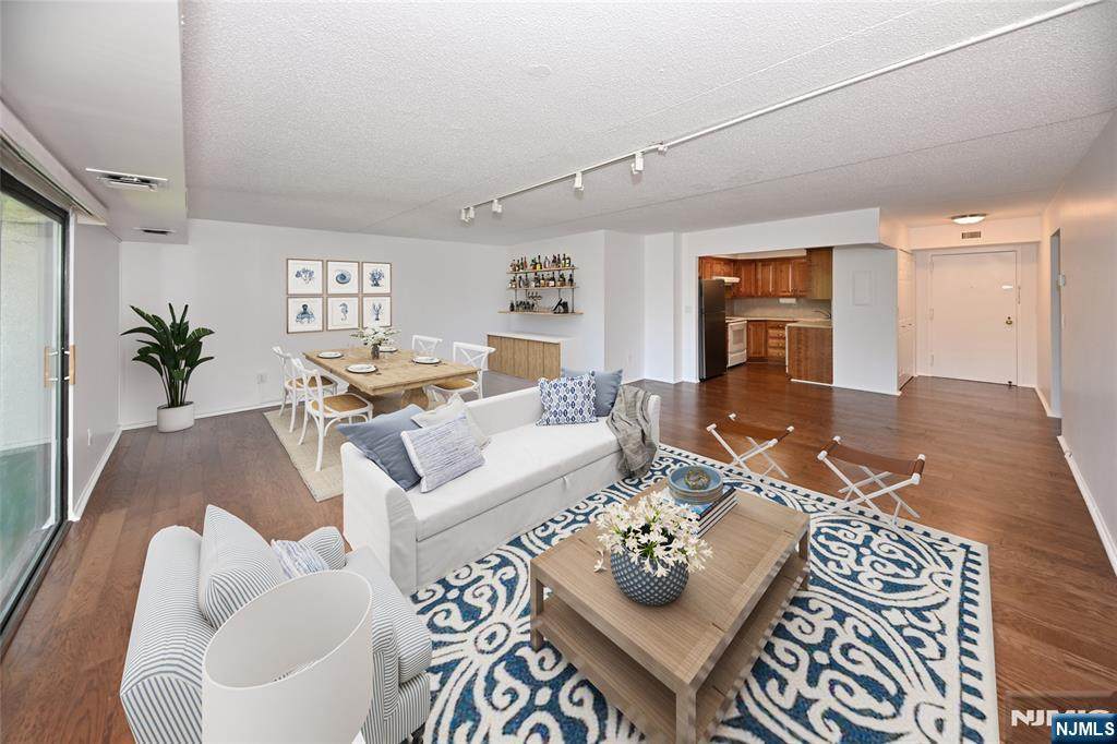 521 Piermont Avenue - Photo 1