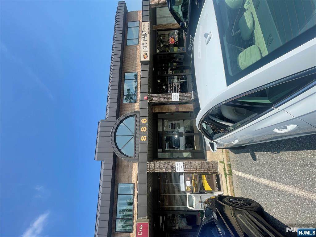 886 Belmont Avenue - Photo 1