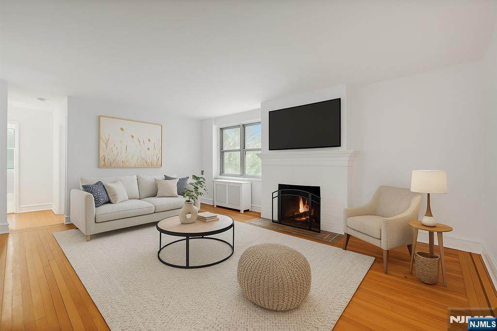 100 Palisade Avenue - Photo 1