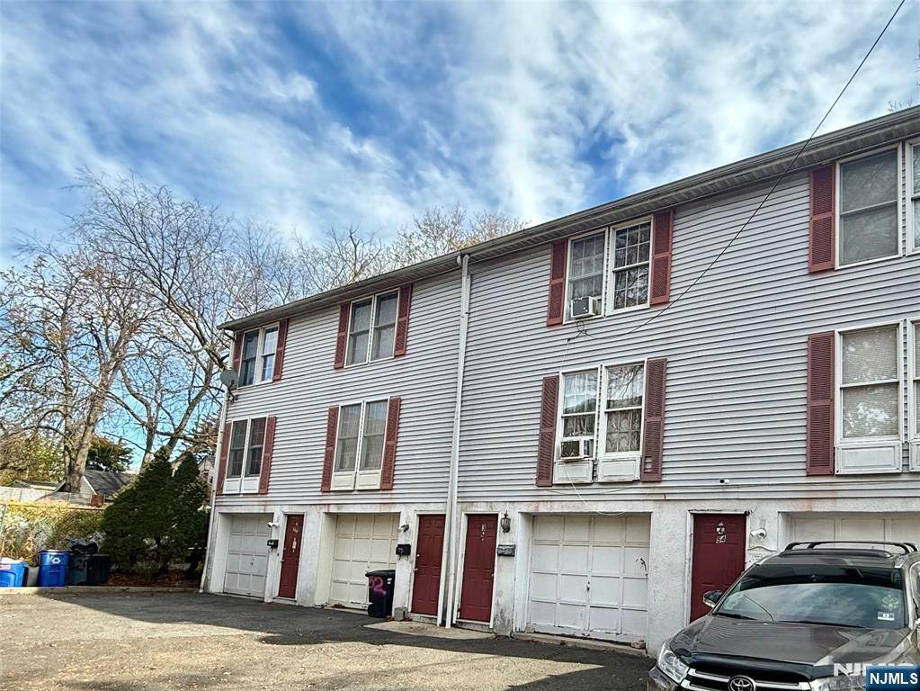 54 Bruen Avenue - Photo 1