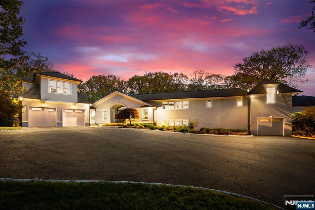 425 Highview Road - Photo 1