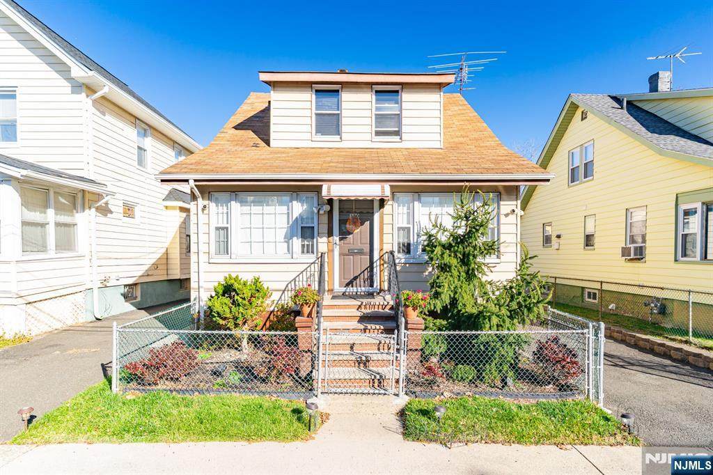 130-132 Lily Street - Photo 1