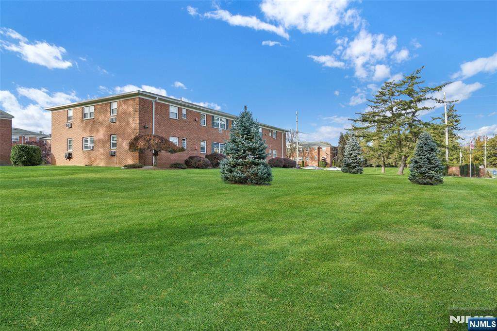 37 Knox Terrace - Photo 1