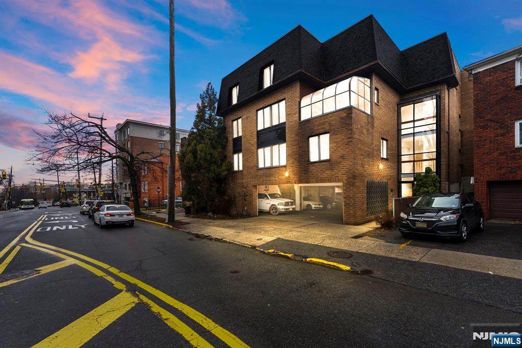 319 Gorge Road - Photo 1