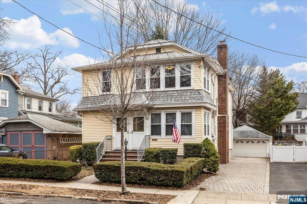 7 Delafield Avenue - Photo 1