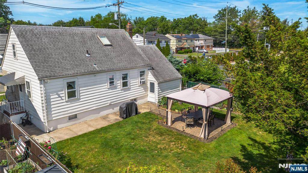 74 Delawanna Avenue - Photo 1