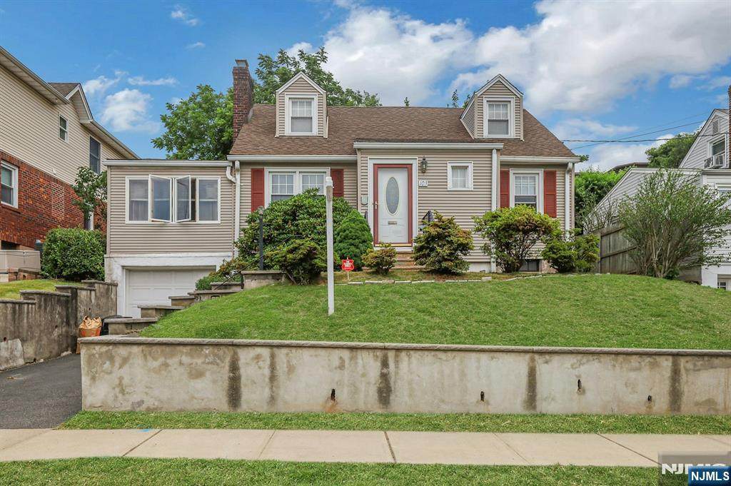 103 6th Street - Photo 1