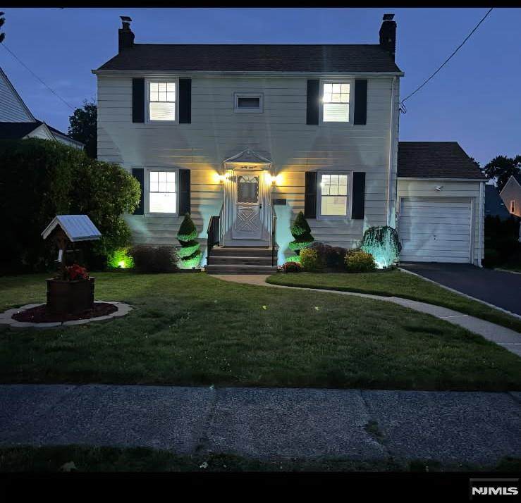 47 Stanley Avenue - Photo 1