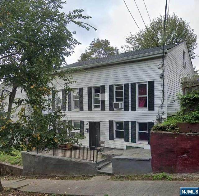 149 Clinton - Photo 1
