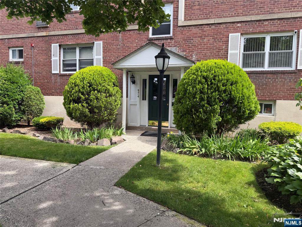 974 Main Street - Photo 1