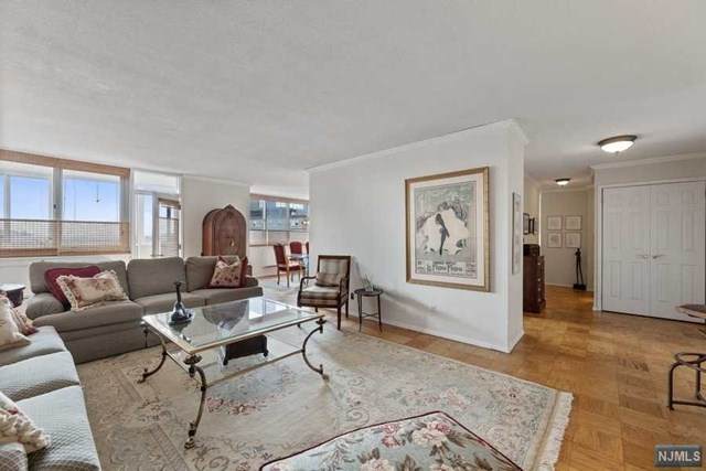2150 Center Avenue - Photo 1
