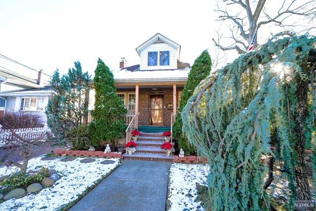 210 Bergen Avenue - Photo 1