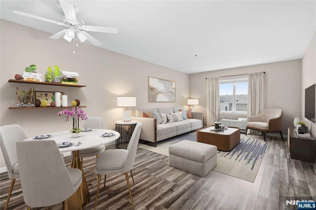 905 River - Photo 1