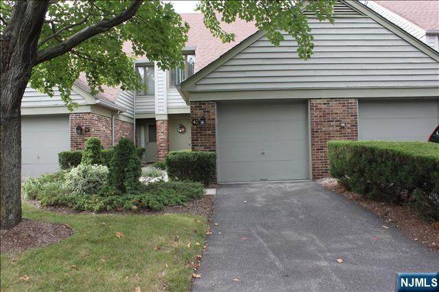 40 Meadowview Court - Photo 1