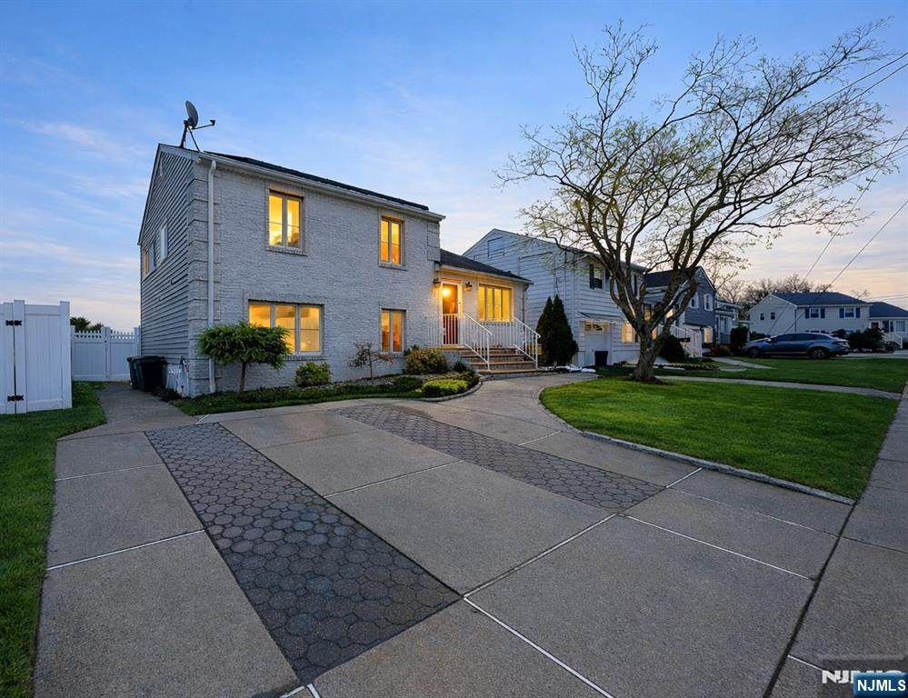 12 Truman Road - Photo 1