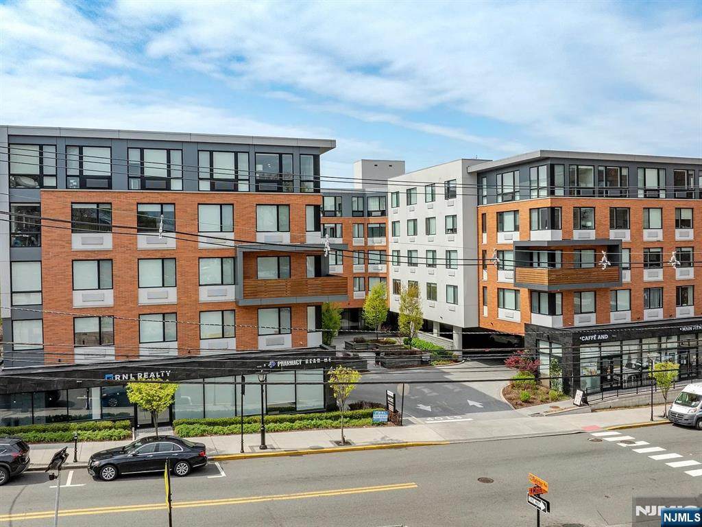 470 Main - Photo 1