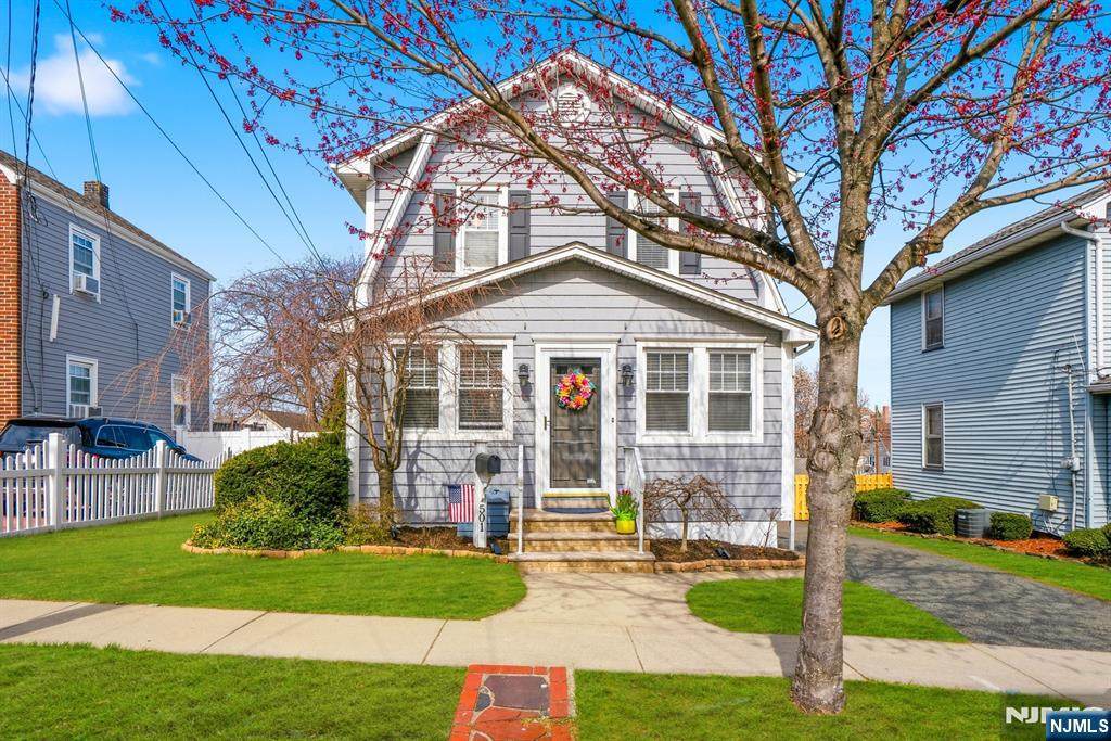 501 Chase Avenue - Photo 1