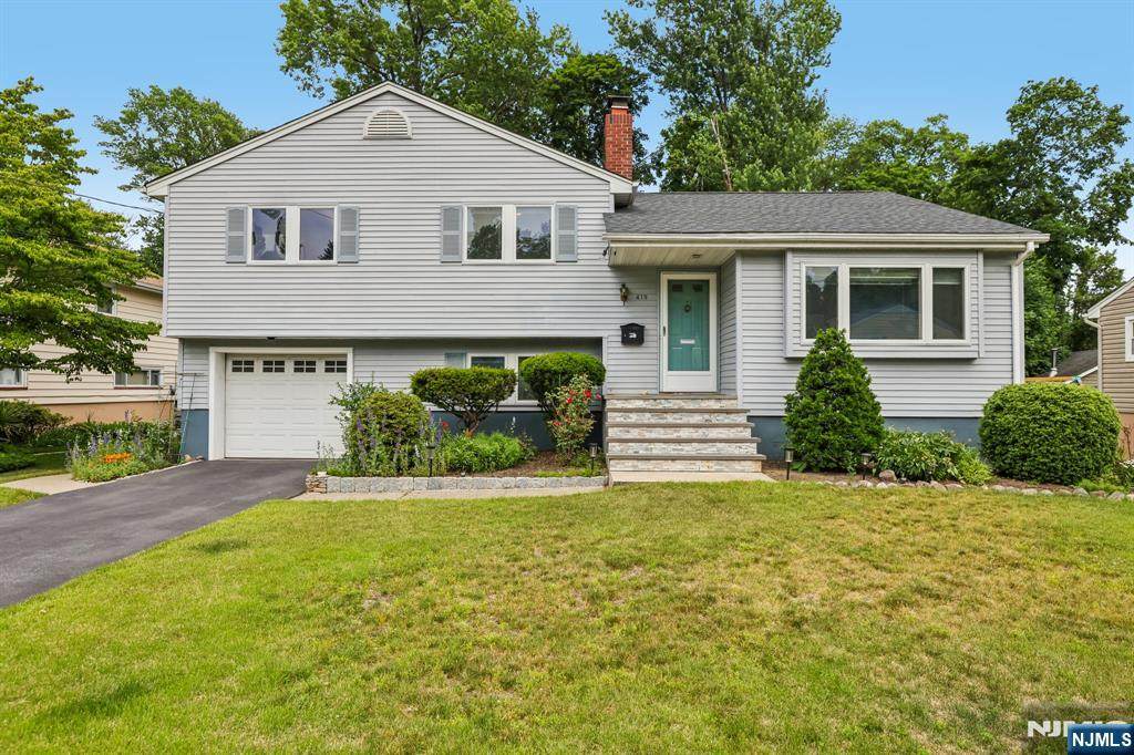 419 Hopper Avenue - Photo 1