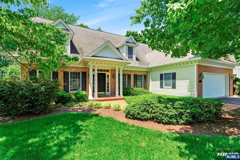 7 Alex Court - Photo 1